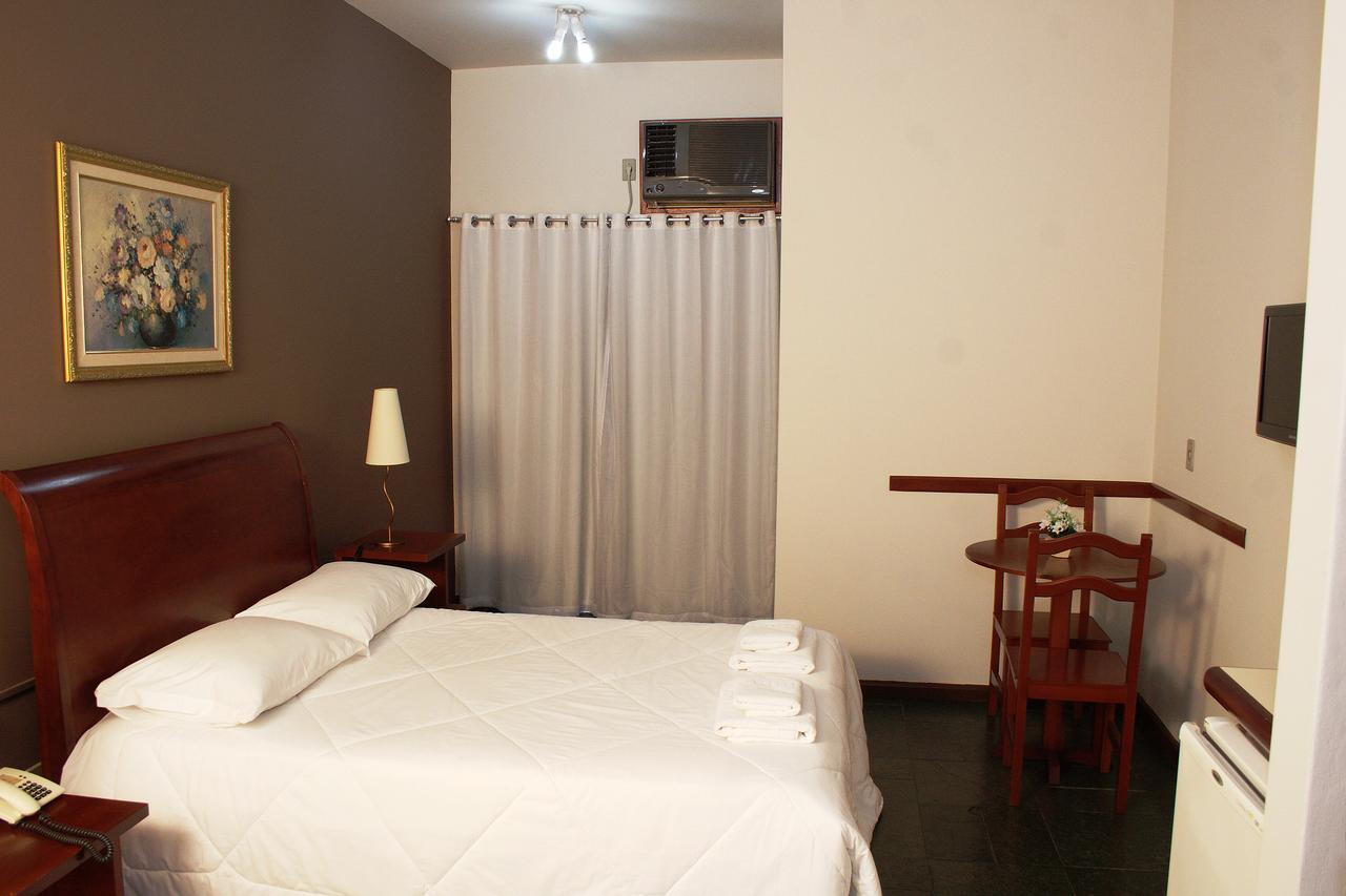 Hotel Caiçara Bistrô e Eventos Ltda Itaperuna Extérieur photo